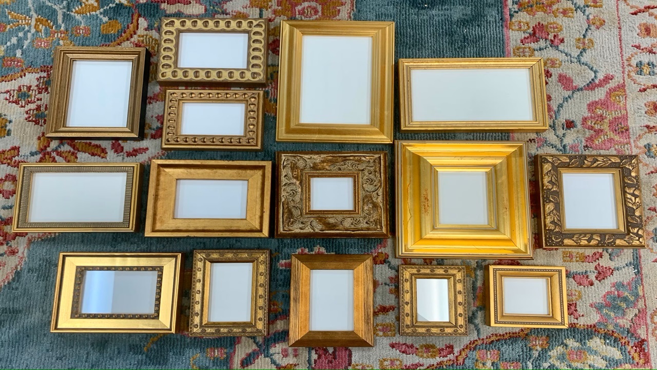 Customizing Bulk Picture Frames for Brand Identity